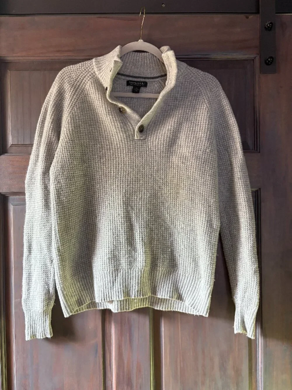 Banana Republic Mens Sweater pullover size S, made from Italian yard, wool